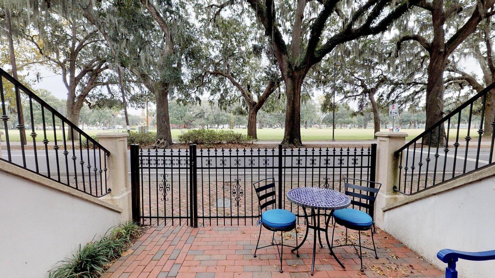 Suite Escape Savannah Exterior photo